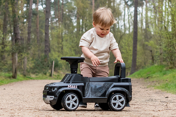 Optional: Aufkleber mit Namen