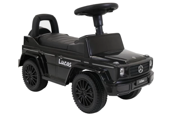 Mercedes Benz G350D mit Namensaufkleber