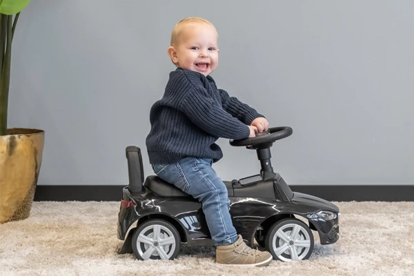 Lucas ist 1,5 Jahre alt und 76 cm groß 