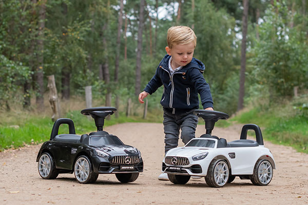 Erhältlich in weiß und schwarz