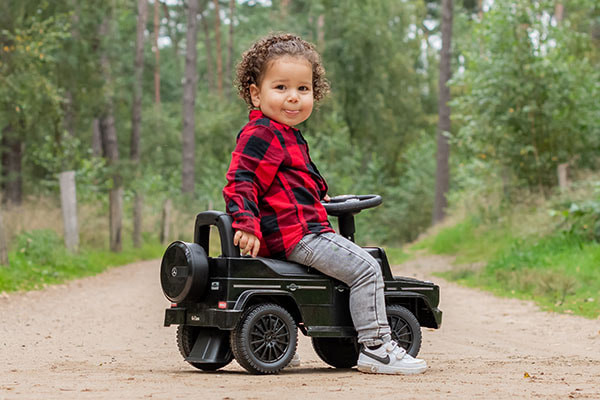 Bora ist 2 Jahre alt und 98 cm groß