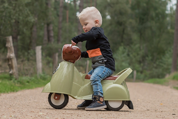 Gijs ist 16 Monate alt und 80 cm groß