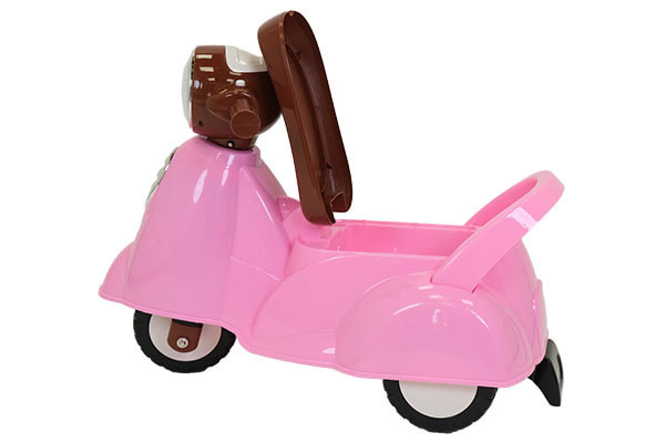 Stauraum unter dem Sitz