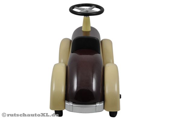 Der Baghera Chocolat (hinten) mit Kotflügeln aus Kunststoff.