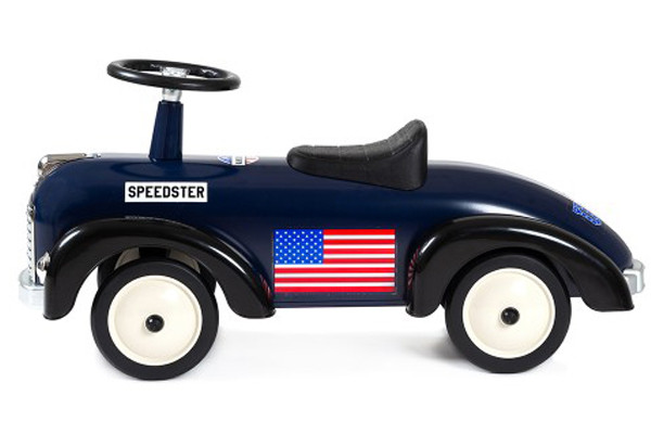 Mit aufgedrucktem Stars & Stripes Motiv der Amerika Flagge.