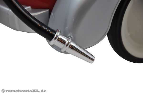 Mit eine Feuerwehr-Spritze.