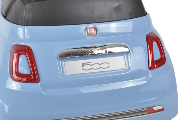 Viele Original-Details des kultigen Fiat 500.