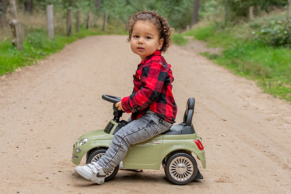 Bora ist 2 Jahre alt und 98 cm groß