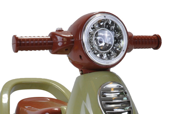 Es gibt echtes Licht im Scheinwerfer