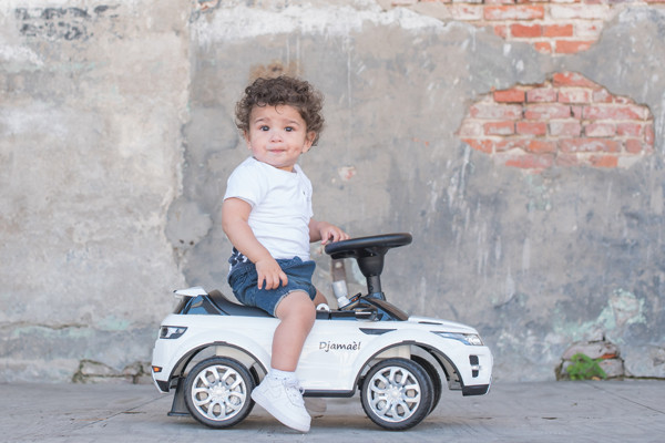 Djamaèl ist 1,5 Jahre alt und hat eine Länge von 71 cm.