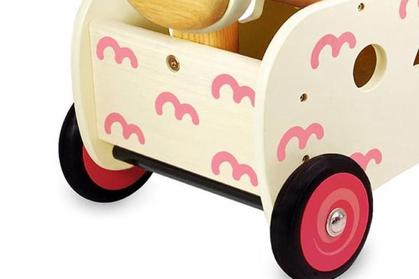 Gummiräder, geeignet für Holzböden.