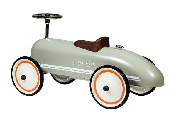 Metallräder, Gummireifen