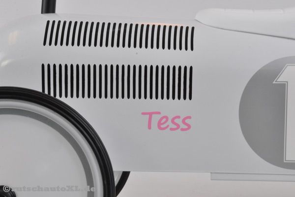 Einzelner Namensaufkleber in ROSA, passend zum Rutschauto.