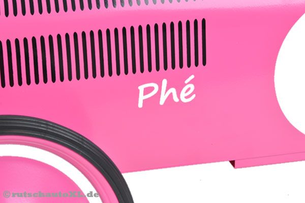 Optional: Aufkleberset mit Wunschname.