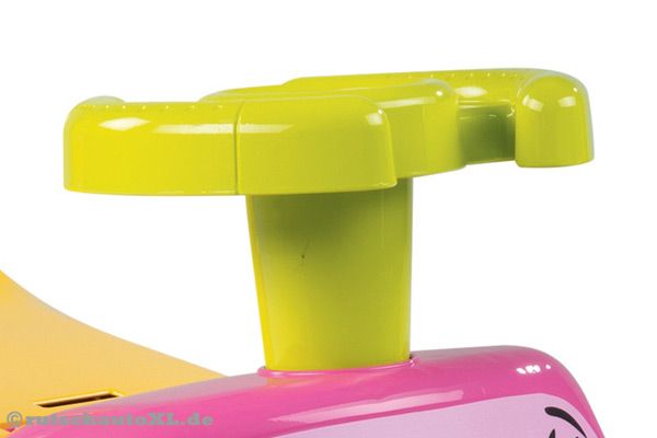 Grünes Lenkrad aus Kunststoff.